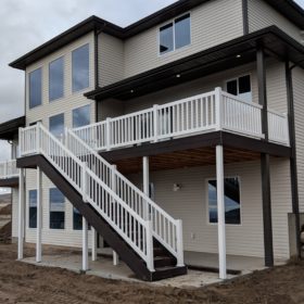 tall deck on 3 story house